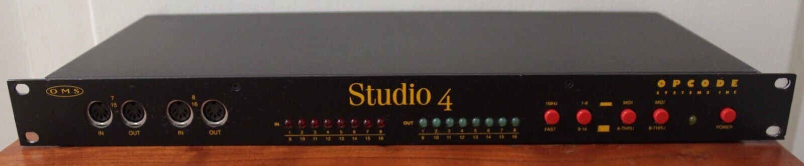 Opcode Studio 4 MIDI Interface for Mac OS 7,8,9