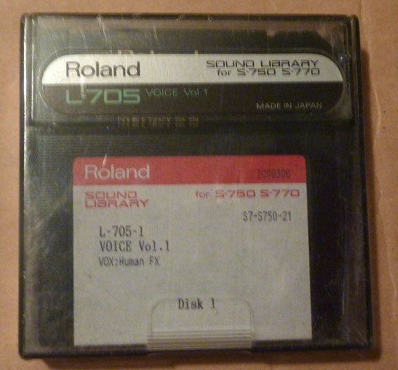 Roland/ROLL705.jpg