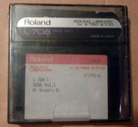 Roland/ROLL708.jpg