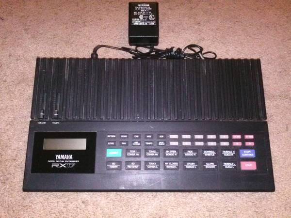 Yamaha RX17 Drum Machine Used