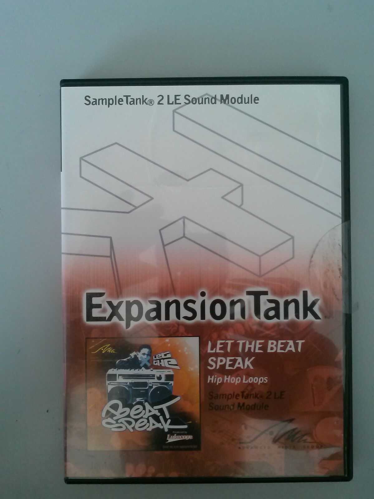 IK Multimedia Expansion Tank Let The Beat Speak